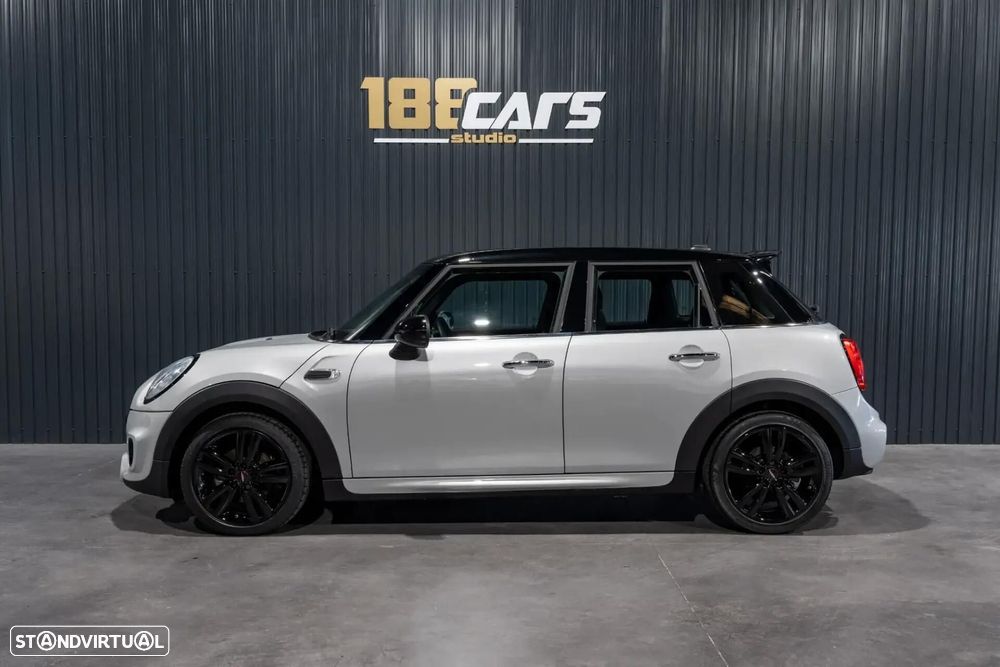 MINI 5 Portas Cooper D Auto - 29