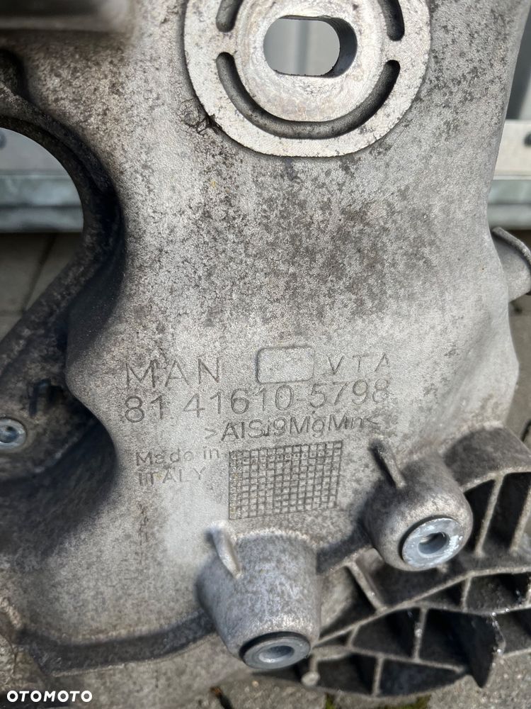 Obudowa lampy MAN TGM TG3 garnek mocowanie - 2