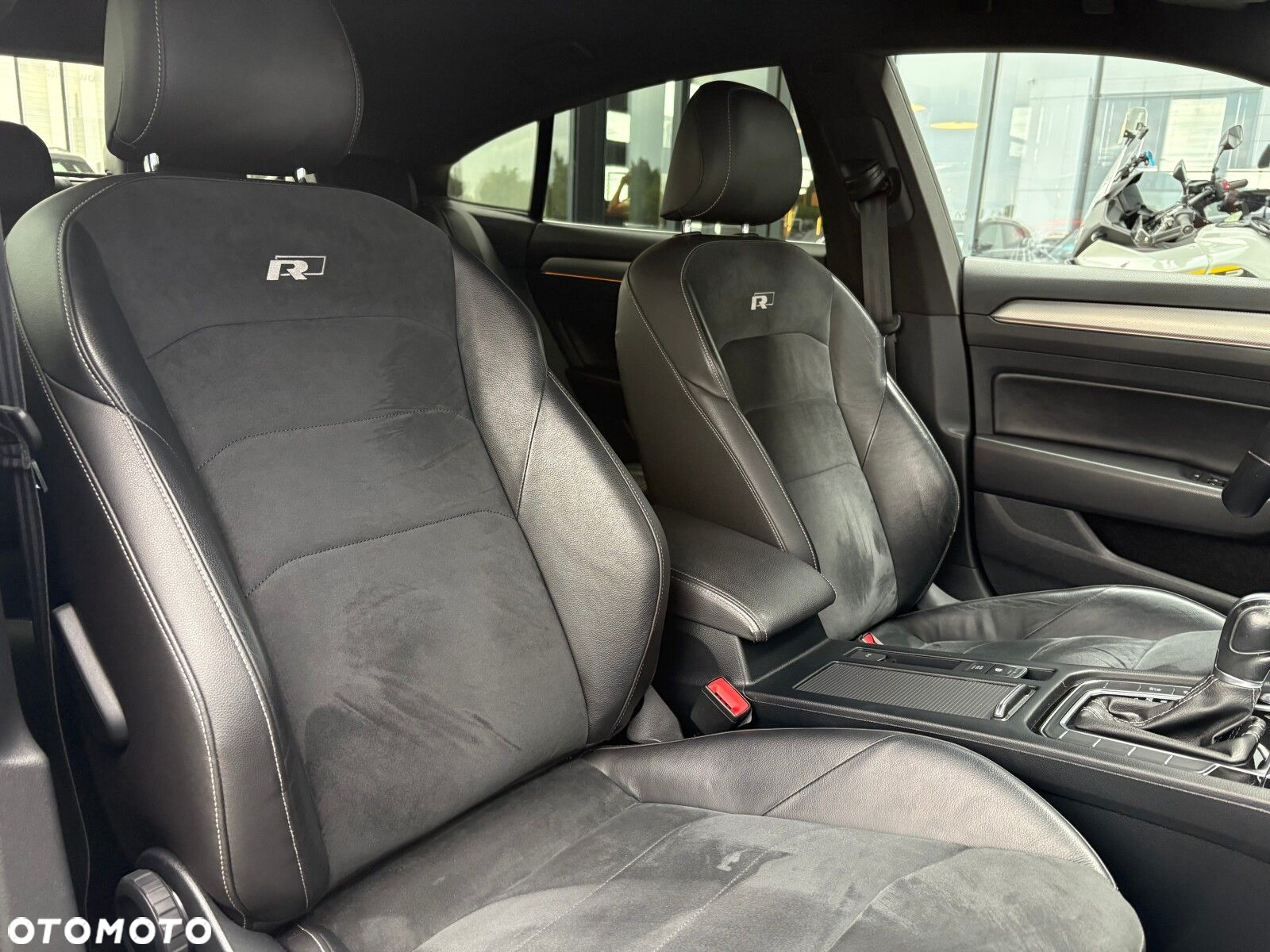 Volkswagen Arteon 2.0 TSI R-Line DSG - 18