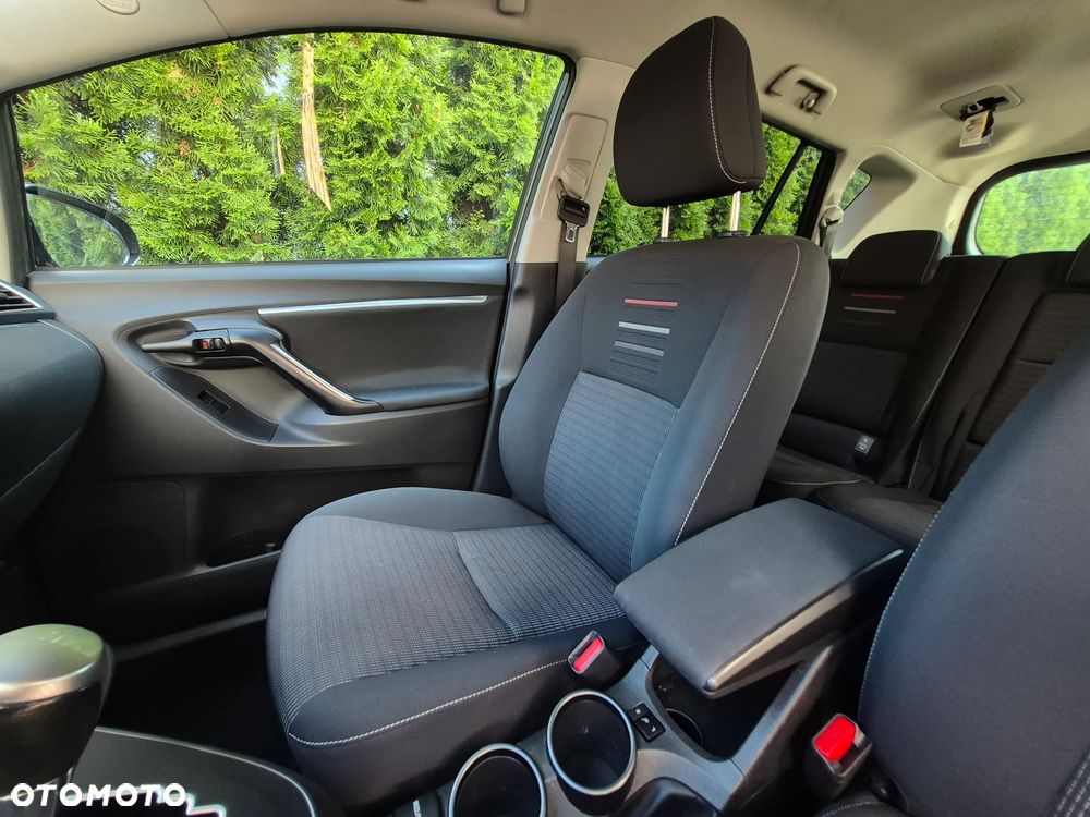 Toyota Verso 1.8 Prestige EU5 MS - 26