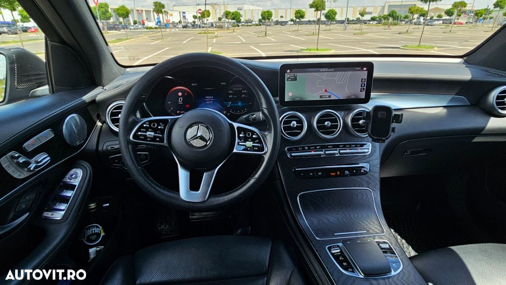 Mercedes-Benz GLC 300 d 4MATIC 9G-TRONIC - 12