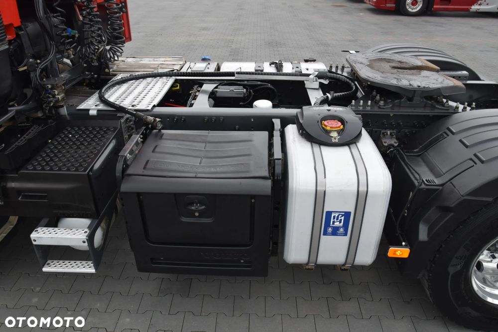 Volvo FH500 / NISKA KABINA / HYDRAULIKA / EURO 6 / ACC / LEDY / ALUFELGI / SERWISOWANY / SPROWADZONY - 17