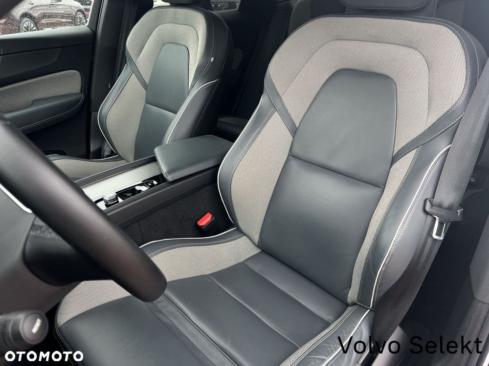 Volvo XC 60 B5 B AWD R-Design - 13