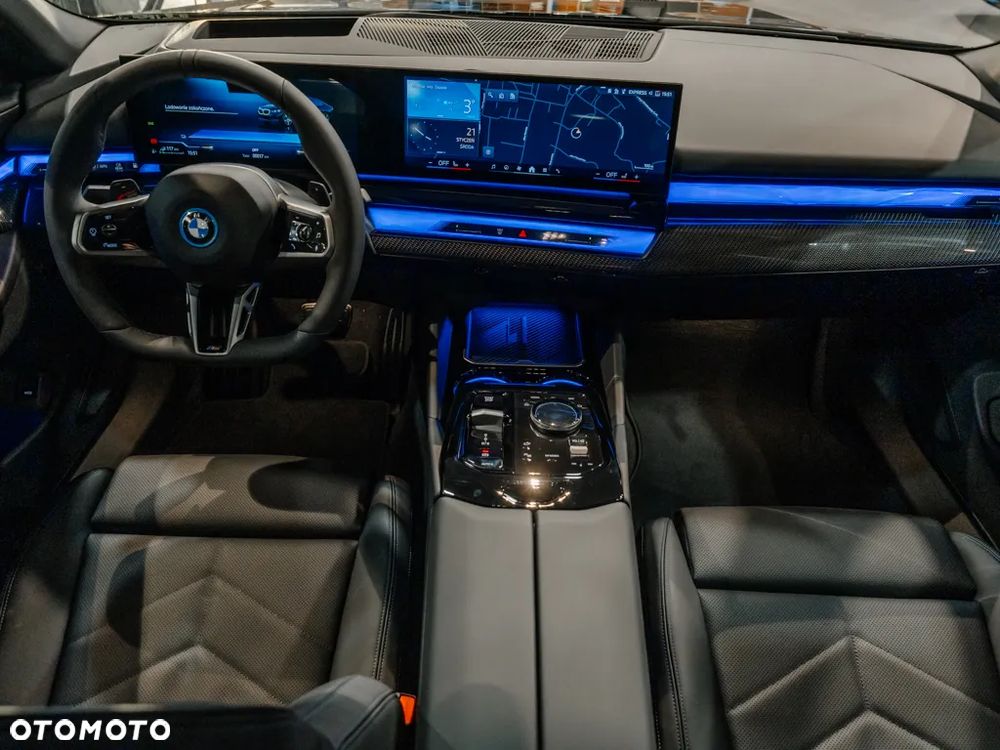 BMW Seria 5 550e xDrive PHEV M Sport - 6