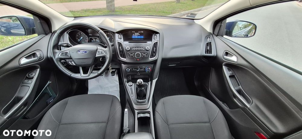 Ford Focus 1.6 Trend - 8