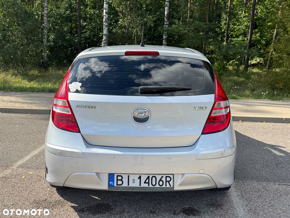 Hyundai i30 1.4 Classic + - 4