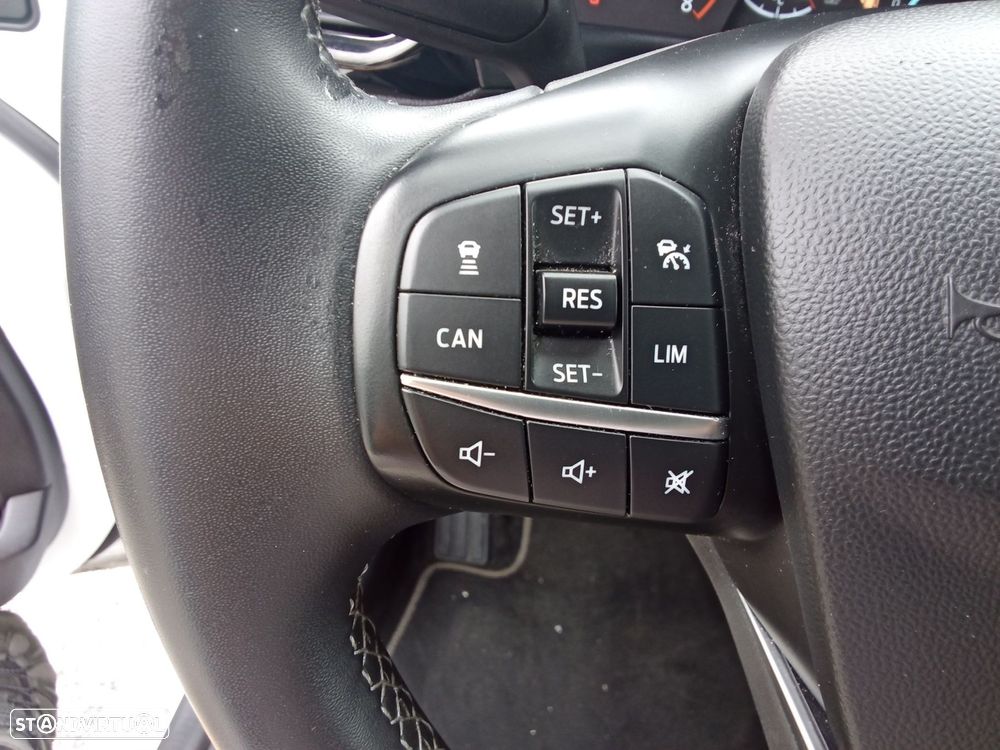 Ford Fiesta 1.0 EcoBoost Titanium - 19