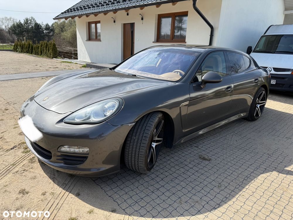 Porsche Panamera 4 PDK - 1