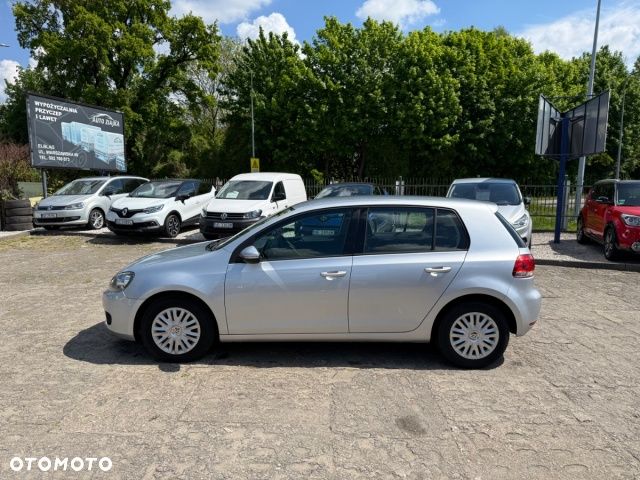 Volkswagen Golf - 8