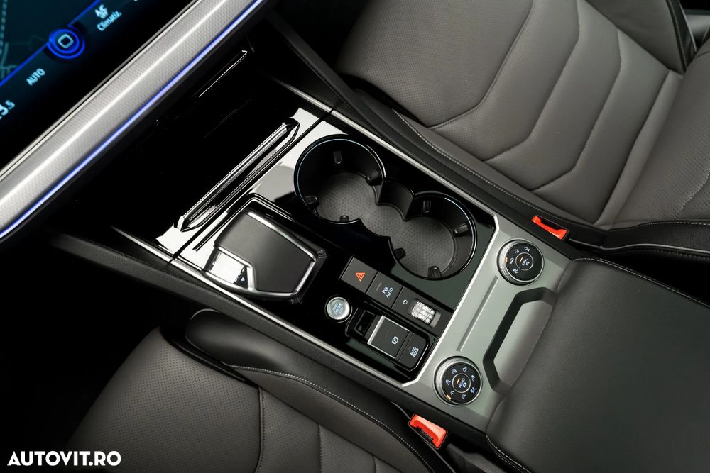 Volkswagen Touareg V6 TDI 4MOTION R-Line - 15