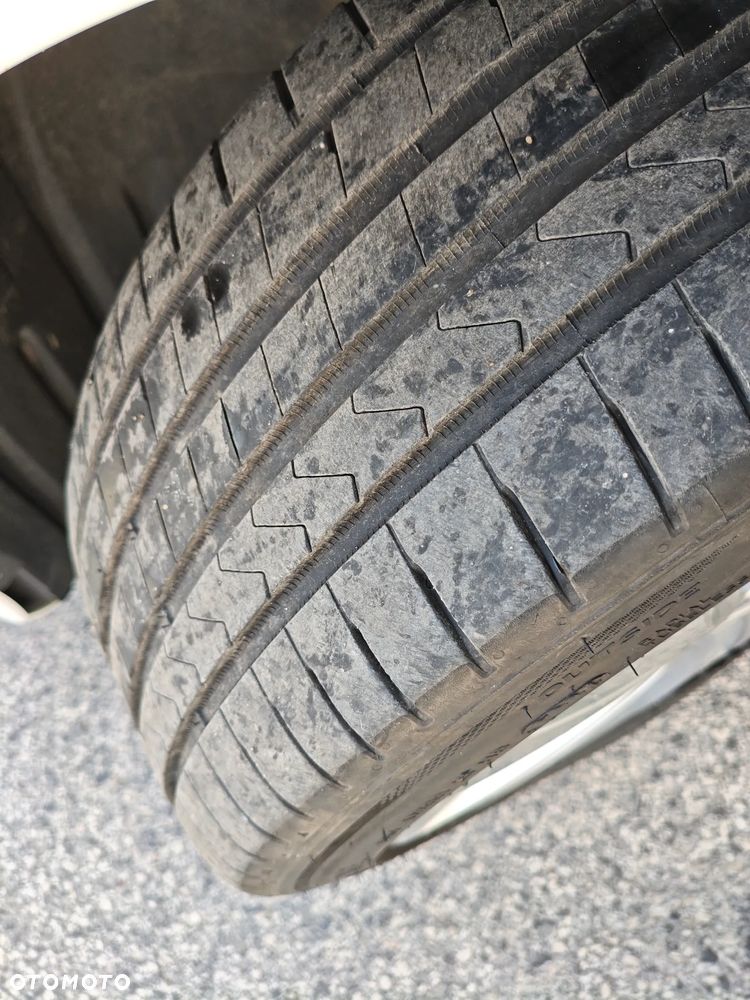 Mercedes-Benz Klasa A 180 (BlueEFFICIENCY) - 35