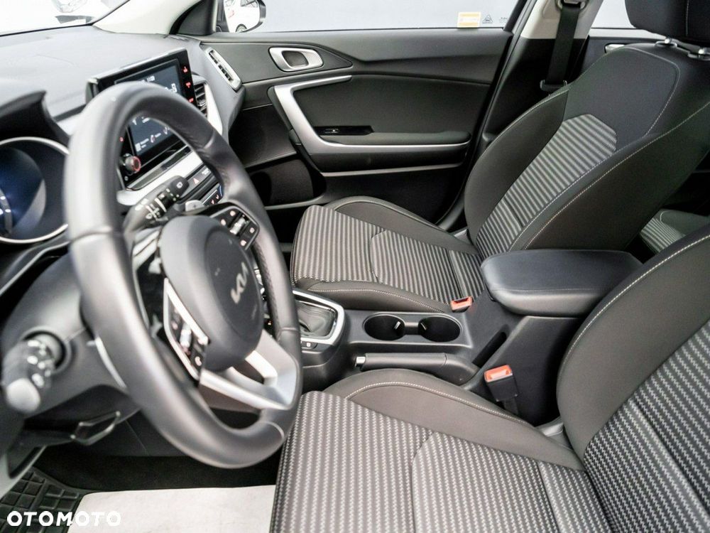 Kia Ceed 1.5 T-GDI M DCT - 23