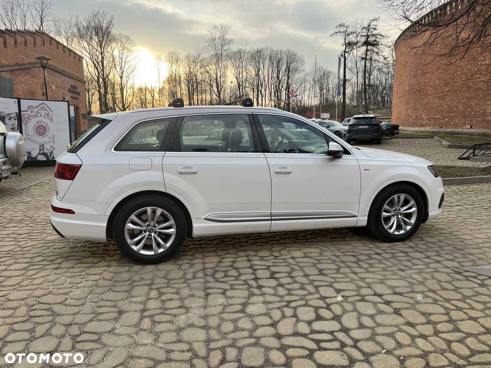 Audi Q7 - 4