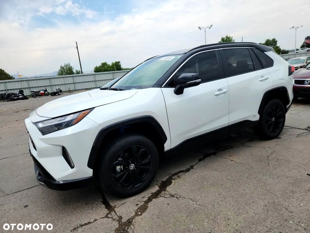 Toyota RAV4 - 2