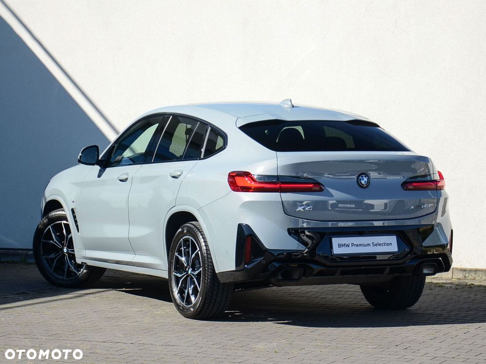 BMW X4 - 10