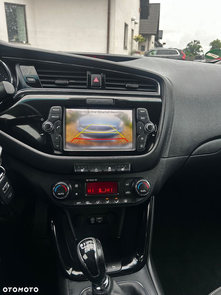 Kia Ceed 1.6 CRDi 136 ISG Dream Team Edition - 22