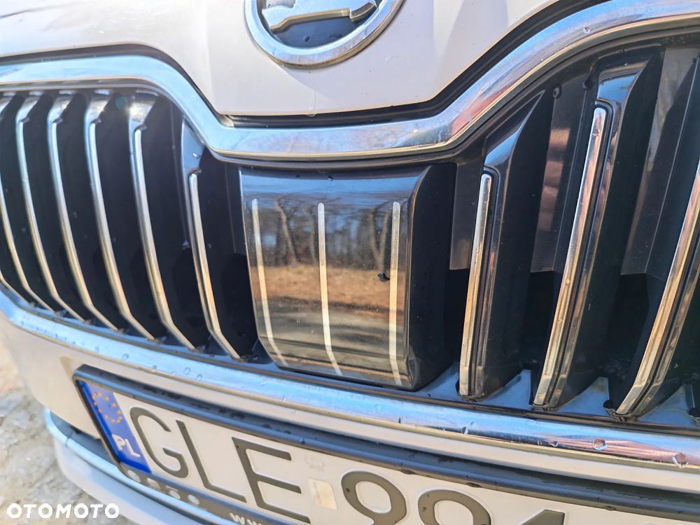 Skoda Superb 2.0 TDI Ambition DSG - 3