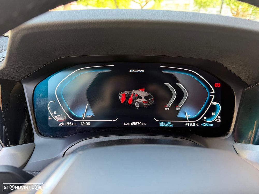 BMW 320 e Line Luxury Auto - 26