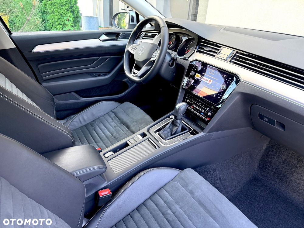 Volkswagen Passat 2.0 TSI 4Mot Elegance DSG - 29