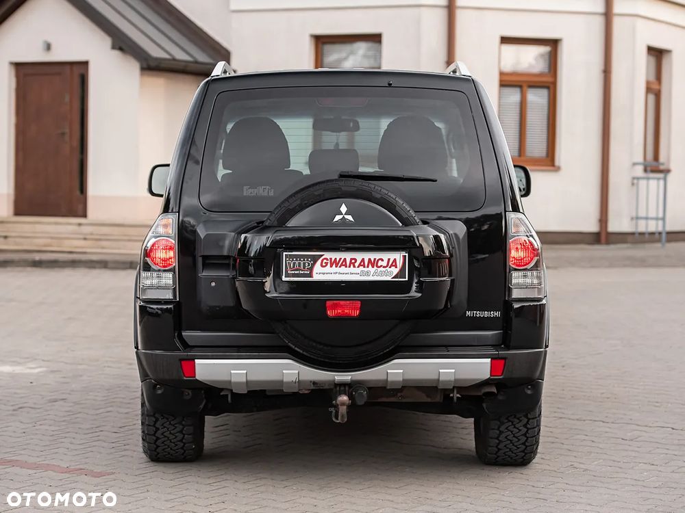 Mitsubishi Pajero 3.2 DI-D Automatik Intense - 11