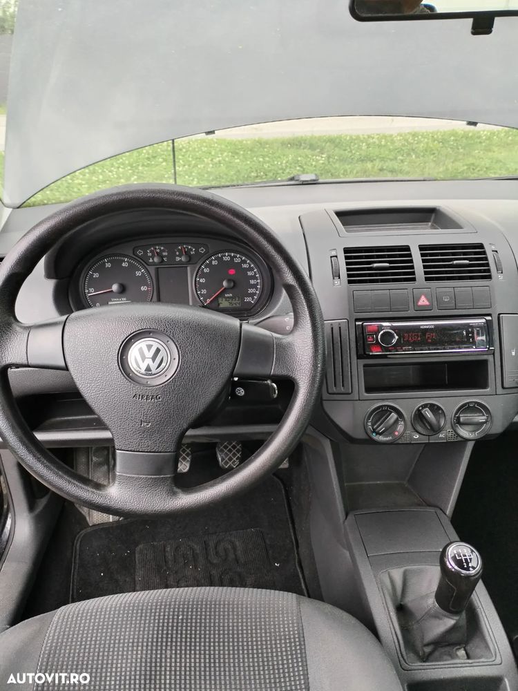 Volkswagen Polo 1.4 Comfortline - 19