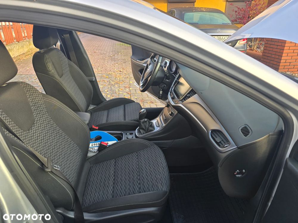 Opel Astra - 25