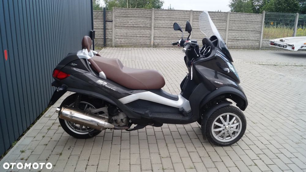 Piaggio MP-3 - 5