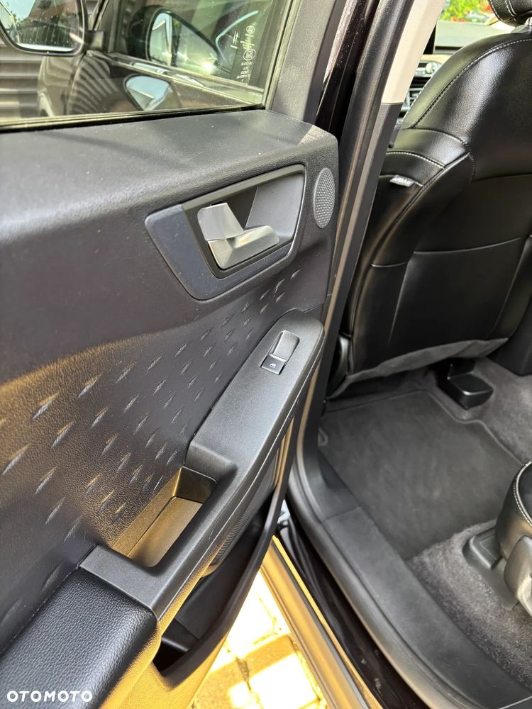 Ford Escape 2.0 EcoBoost AWD Titanium - 31