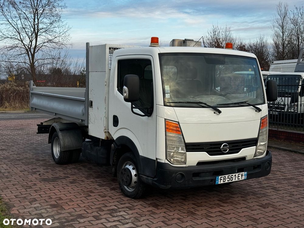 Nissan Cabstar - 3