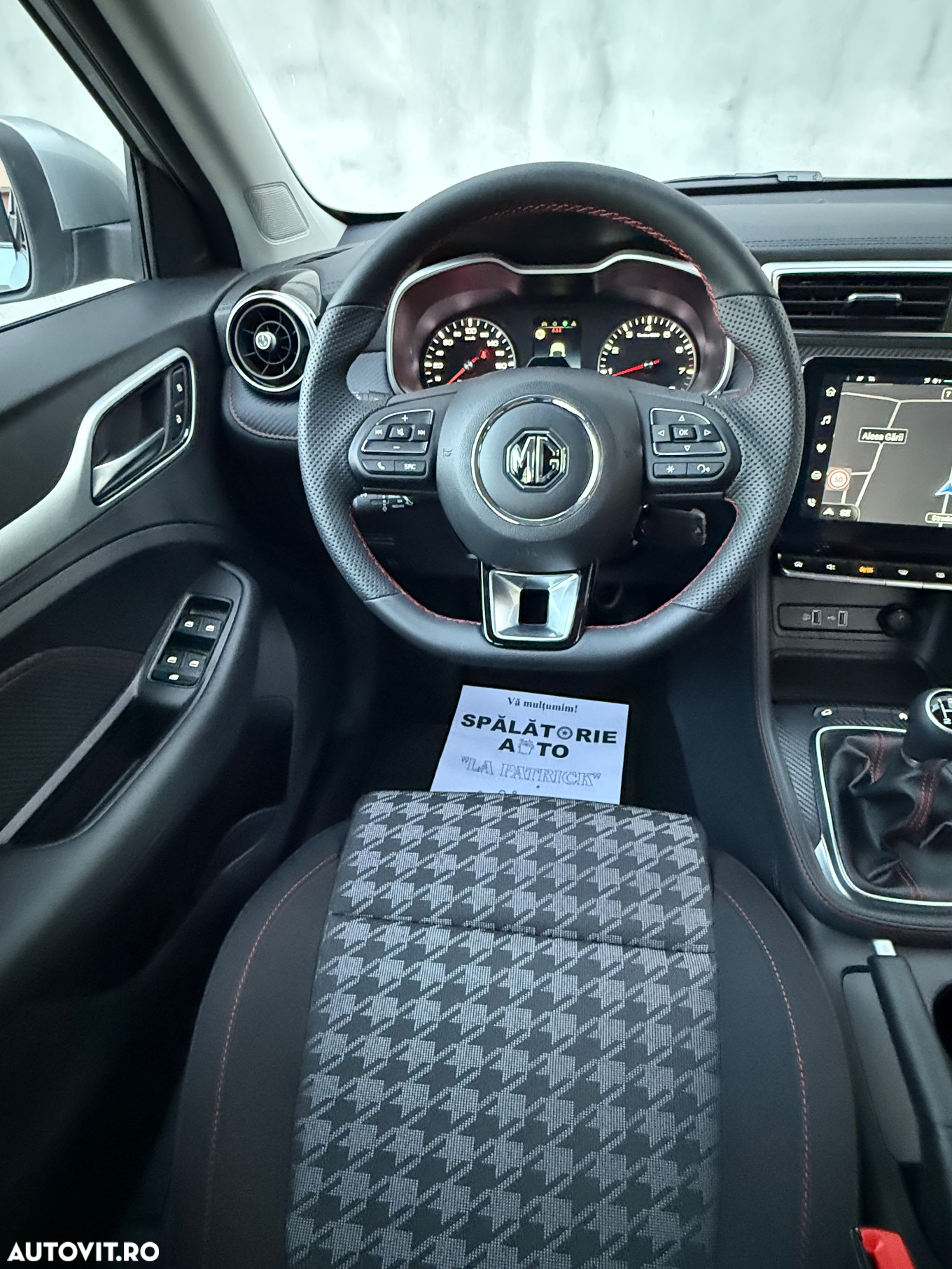 MG ZS 1.5 GSL 5MT Exclusive - 8