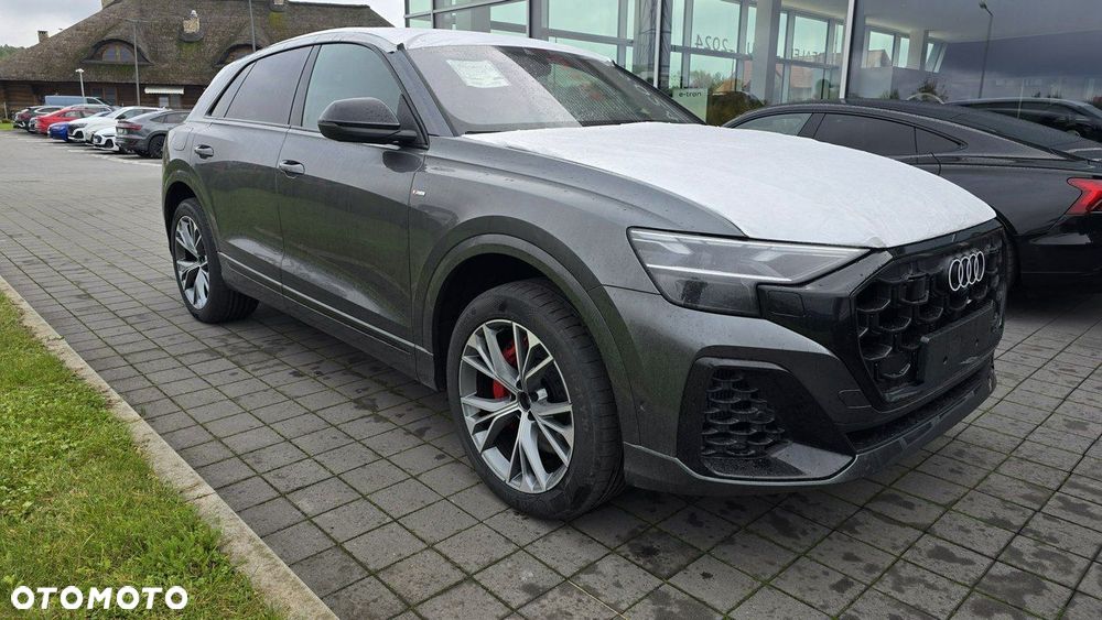Audi Q8 - 5