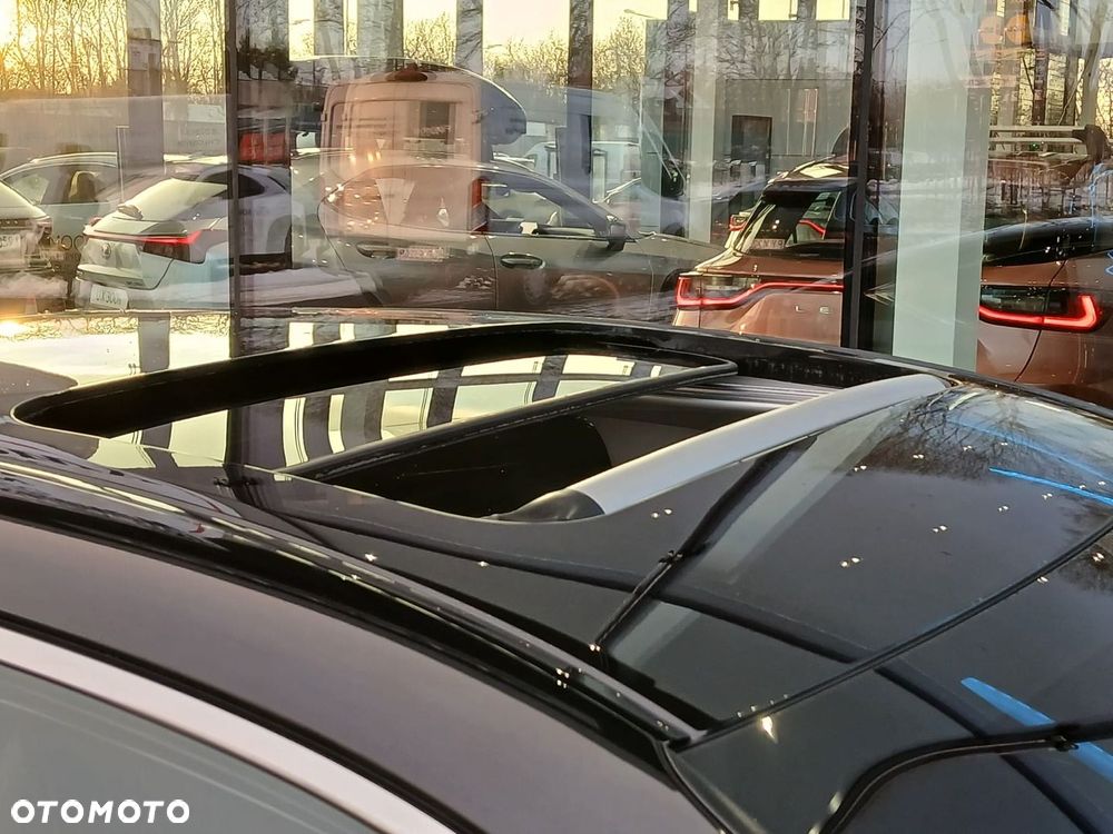 Lexus ES 300h Business Edition - 38