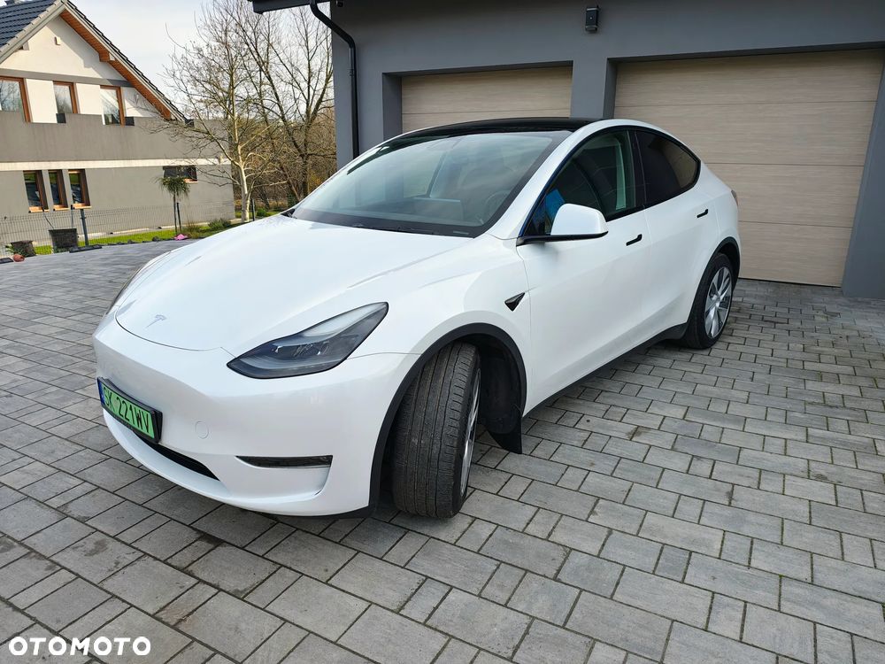 Tesla Y Long Range Dual Motor AWD - 4