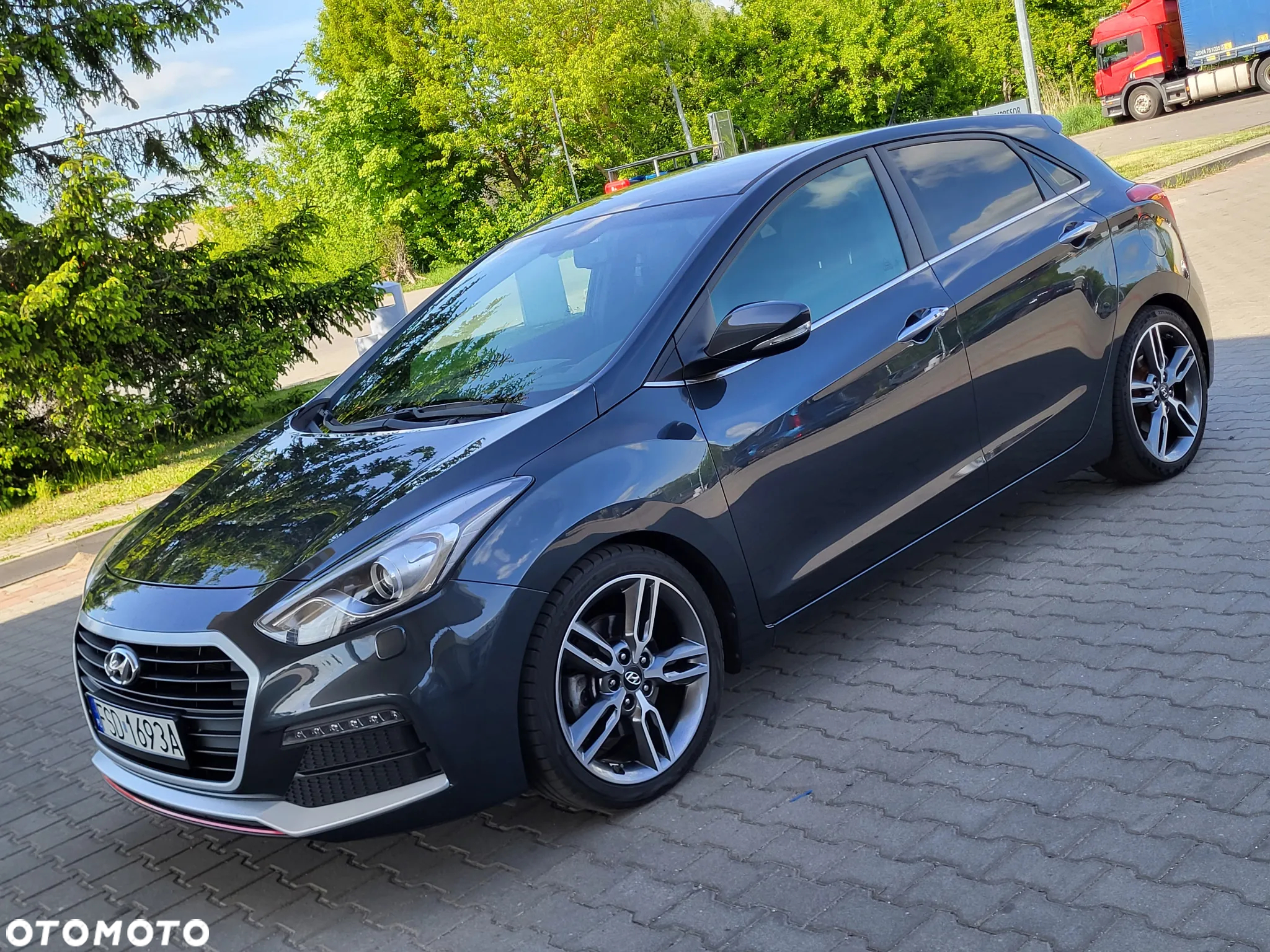 Hyundai i30 1.6 GDI Turbo Luxury - 13