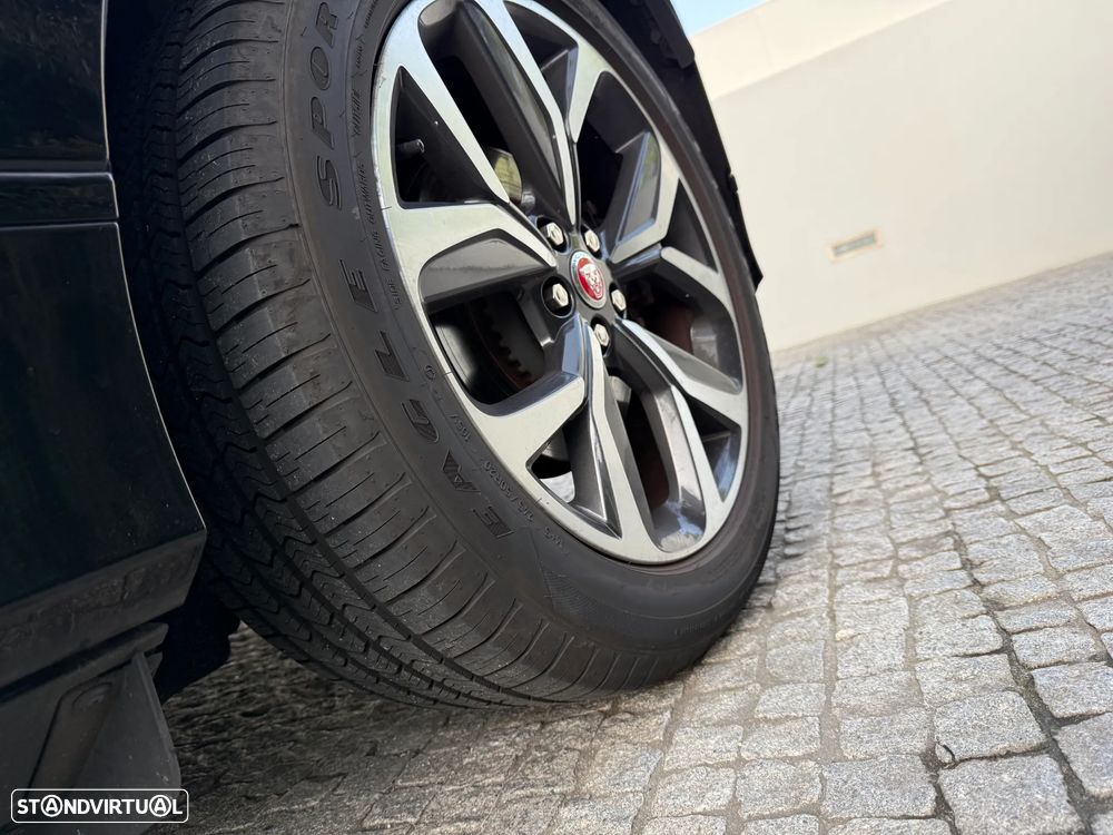 Jaguar I-Pace Black AWD Aut. - 18