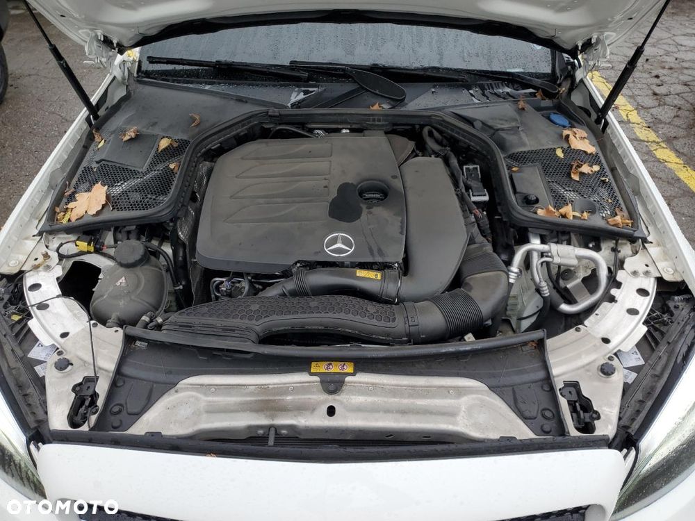 Mercedes-Benz Klasa C 300 4Matic 9G-TRONIC - 12