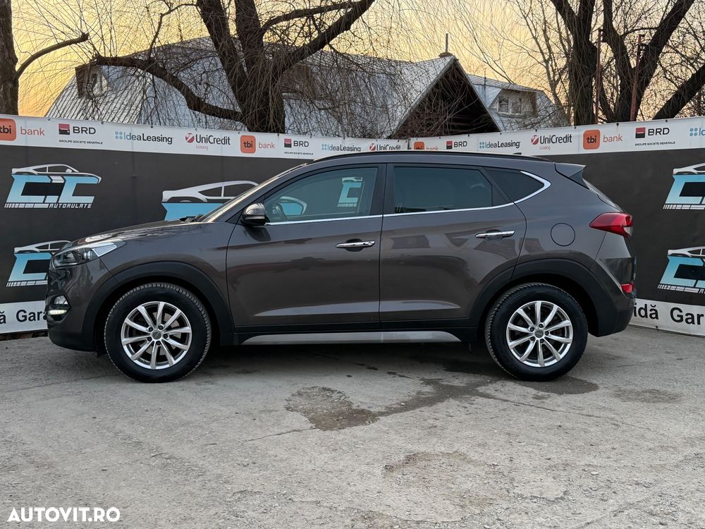 Hyundai Tucson 2.0 CRDI 4WD 6AT Style - 35