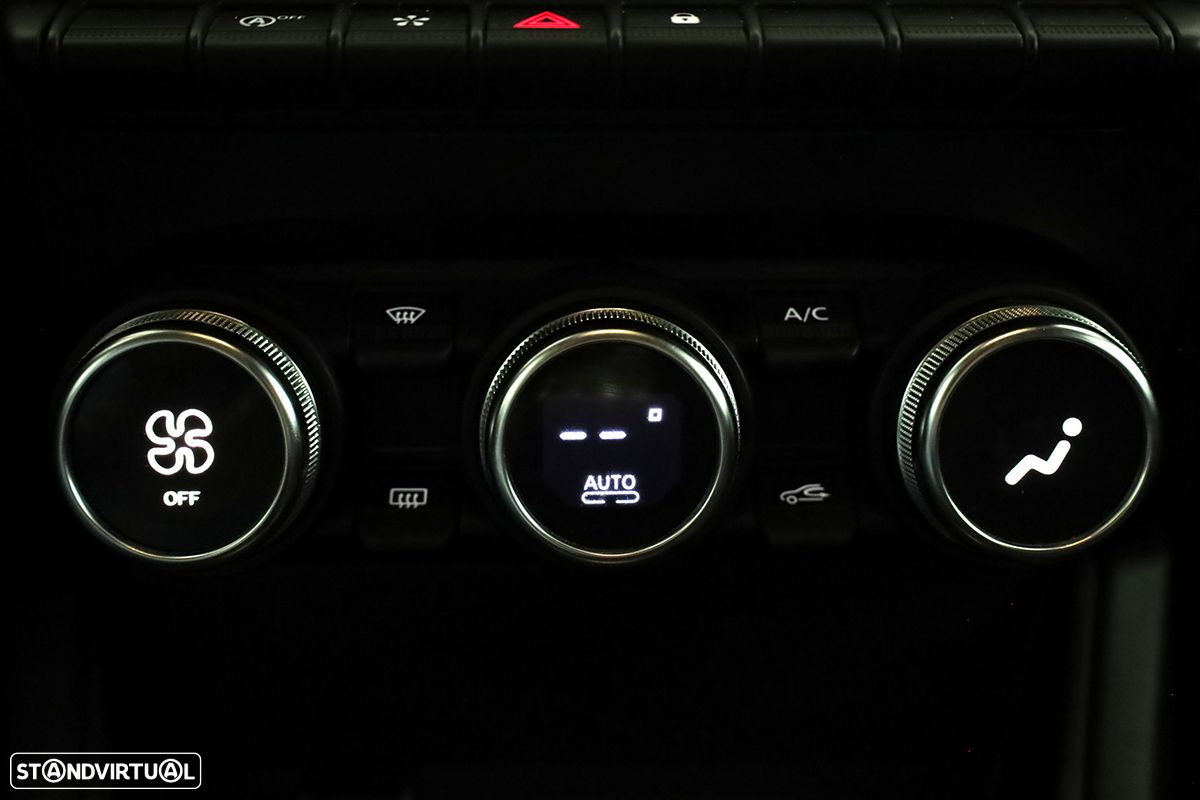Renault Captur 1.0 TCe Techno Bi-Fuel - 13