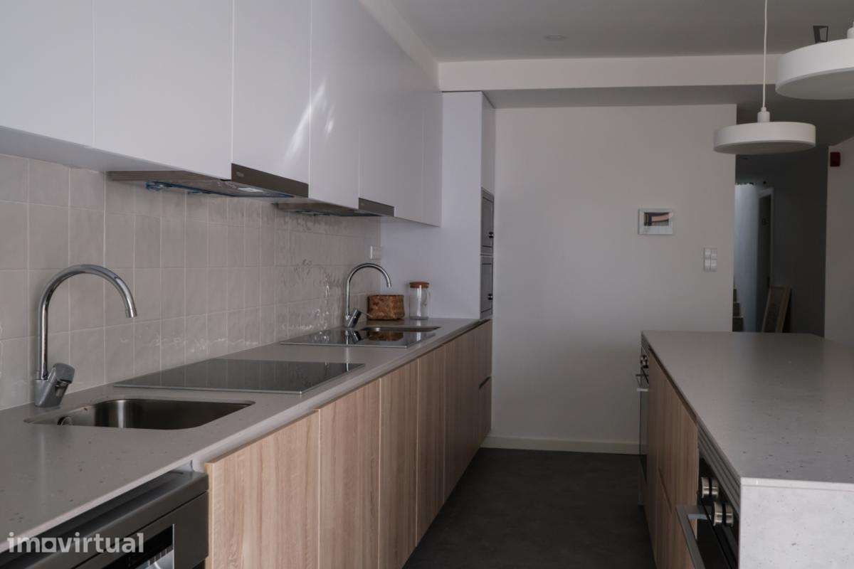 Quarto - localizado em Paranhos Porto - Grande imagem: 2/28