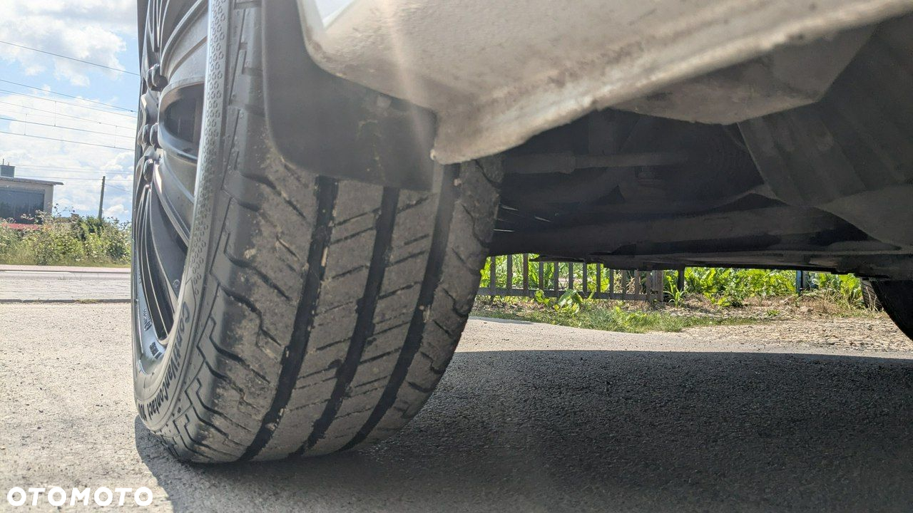 Opel Vivaro - 35