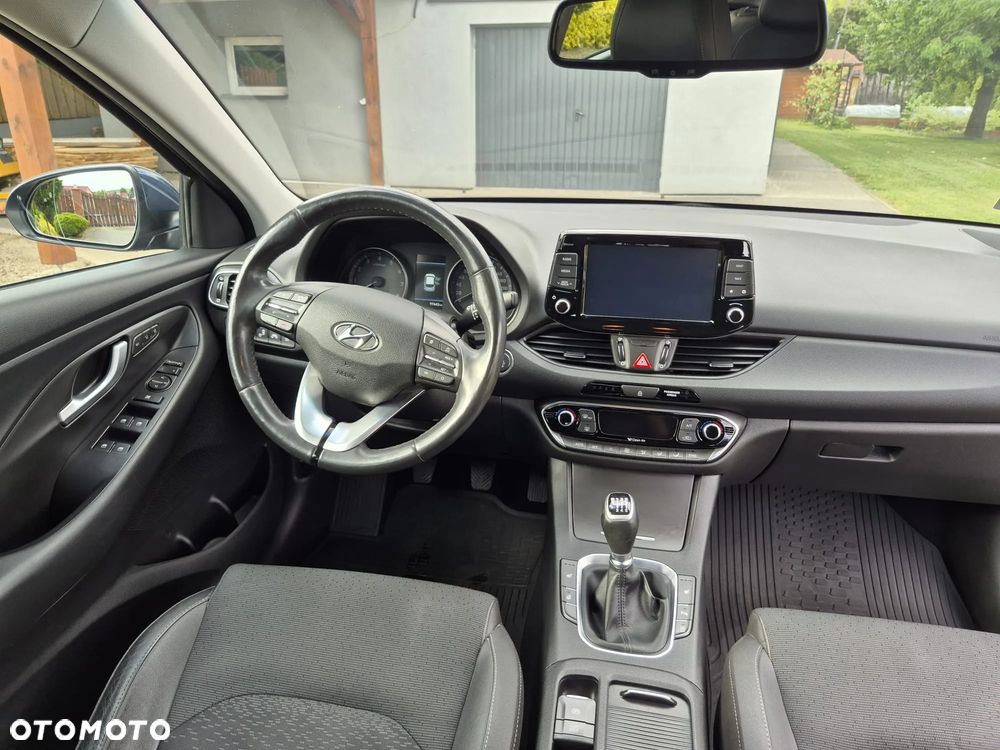 Hyundai i30 1.4 T-GDI Premiere Luxury - 18