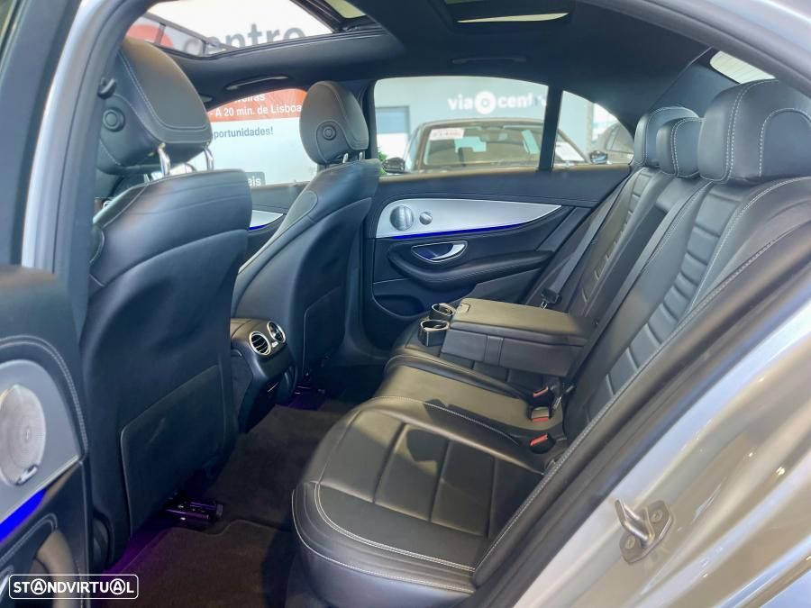 Mercedes-Benz E 220 d AMG Line - 32