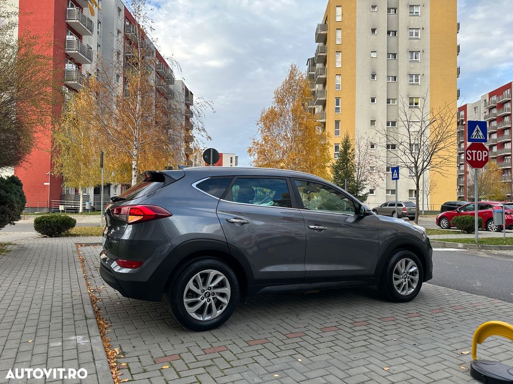 Hyundai Tucson blue 1.7 CRDi 2WD DCT Style - 12