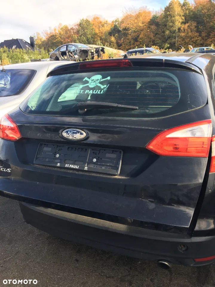 FORD FOCUS MK3 KLAPA BAGAŻNIKA - 2