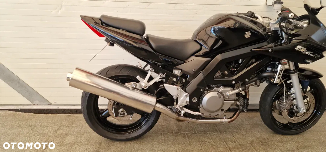 Suzuki SV - 16