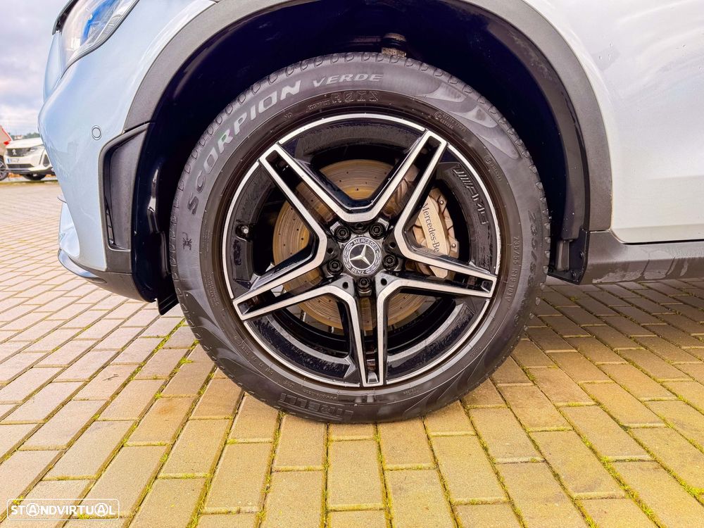 Mercedes-Benz GLC 300 de Coupe 4Matic 9G-TRONIC AMG Line - 32