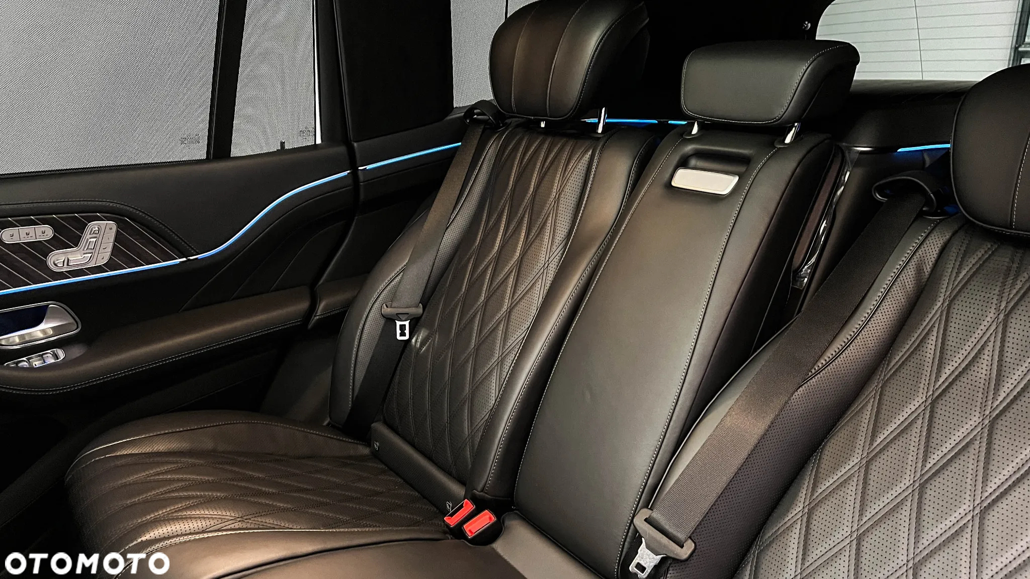 Mercedes-Benz GLS Maybach 600 4-Matic - 22