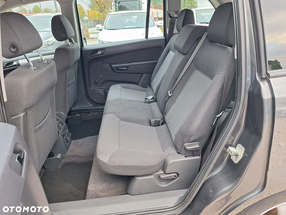 Opel Zafira 1.8 Design Edition - 25