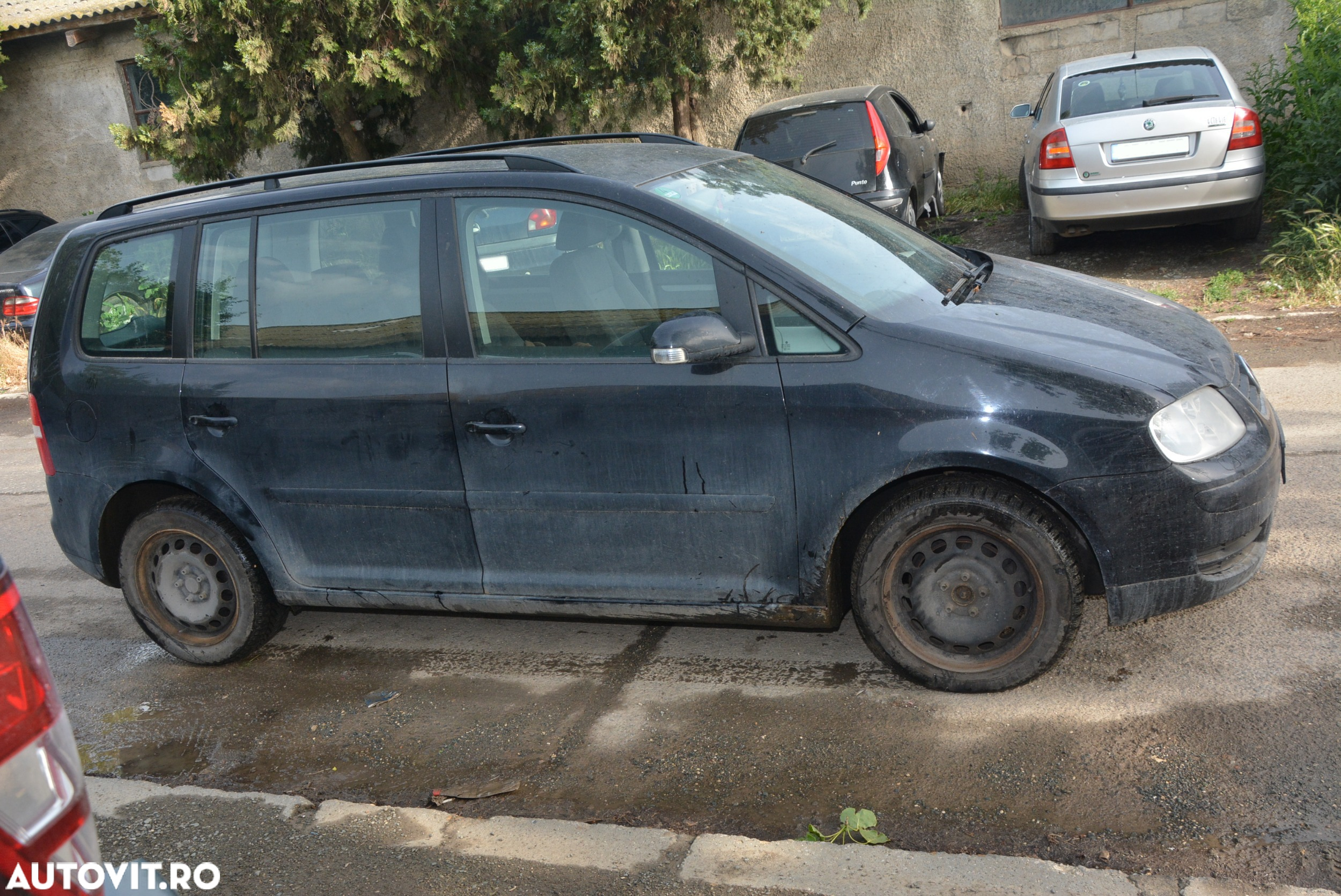 Dezmembrari  VW TOURAN (1T)  2003  > 2010 2.0 TDI Motorina - 43