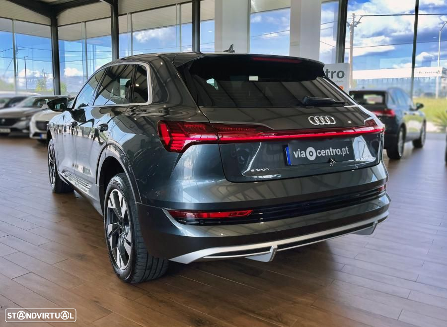 Audi Q8 e-Tron 55 quattro S line - 4